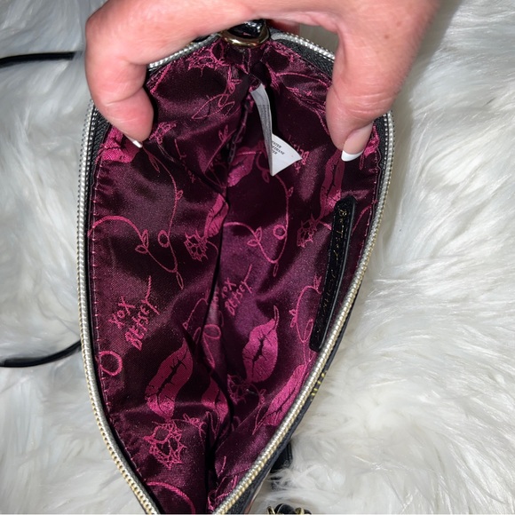 Betsey Johnson shoulder purse small - Picture 6 of 11